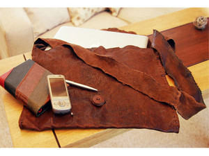 The DB Collection Pic 4 - Natural Brown Leather Laptop or iPad bag