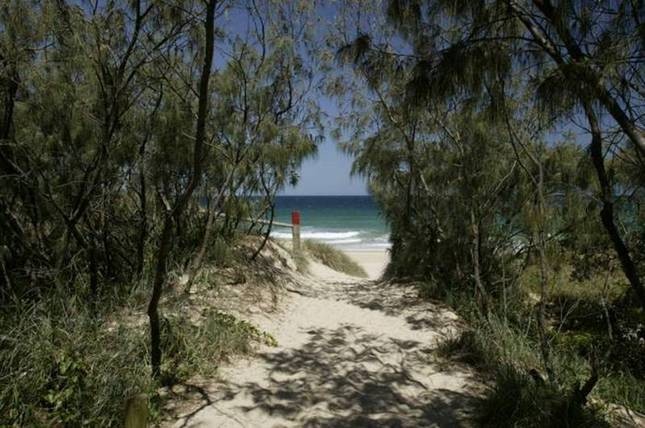 The Lakes Coolum Pic 1