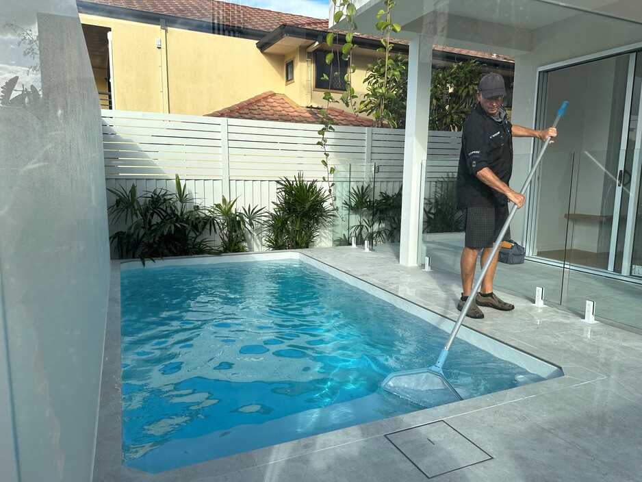 Platinum Pool And Spa Centre Pic 1 - pPool Cleaning Gold Coast Platinum Pool centre