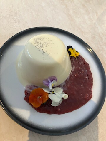 Brown Hill Hotel Pic 1 - Vanilla Panna Cotta