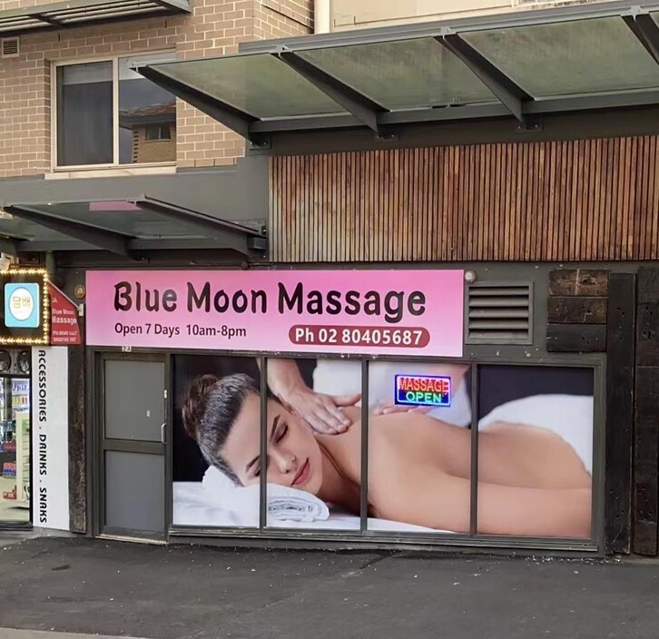 Blue Moon Massage Eastwood Pic 1