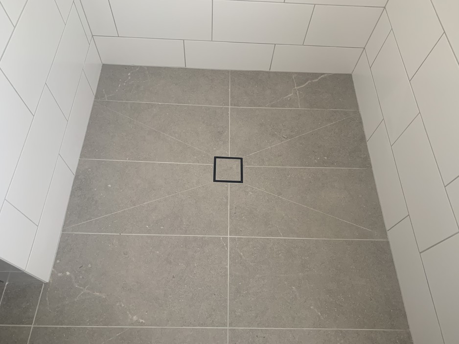 Accurate Tiling Solutions Pic 1