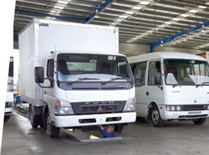 Hunter Truck & Bus Centre Pic 4 - Truck Servicing