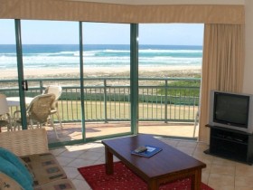 Currumbin Sands Holiday Apartments Pic 1 - Currumbin Sands Holiday Apartments