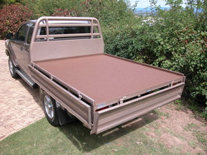 Speedliner CQ Pic 4 - SPEEDLINER TRAY LINER CAMO BROWN