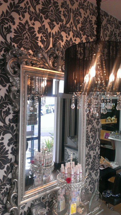 Embellish You Pic 1 - Salon Entrance