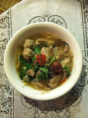 Old Northern Thai Pic 2 - Bangkok Chicken Noodle soup