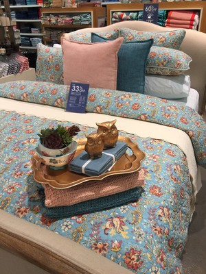 Bed Bath N' Table Pic 3