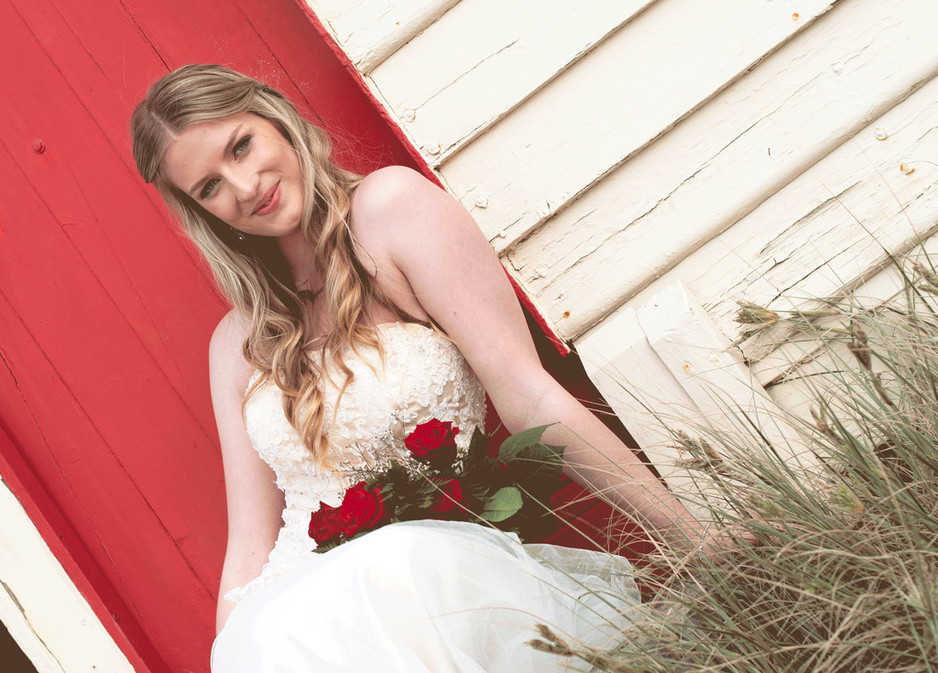 Acorn Studios Wedding and Portrait Photography Pic 1