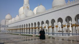 Travel Counsellors Pic 2 - Abu Dhabi Mosque 2014