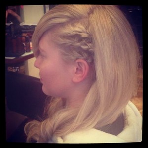 Mobile Hair & Beauty by Rachel Pic 4