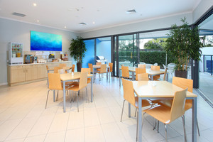 Manly Marina Cove Motel Pic 2 - Breakfast Dining Room