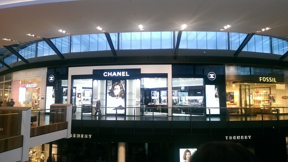 Chadstone  Chanel  MELBOURNE GIRL