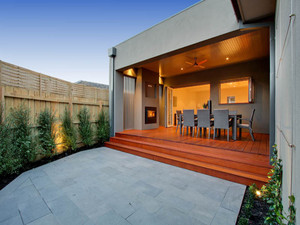 Iconic Gardens Pty Ltd Pic 4 - Bluestone paving Iconic Gardens