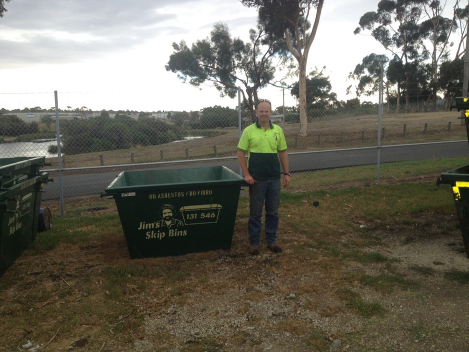 Jims Skip Bins (Torquay) Pic 1 - 2M3 SKIP BIN