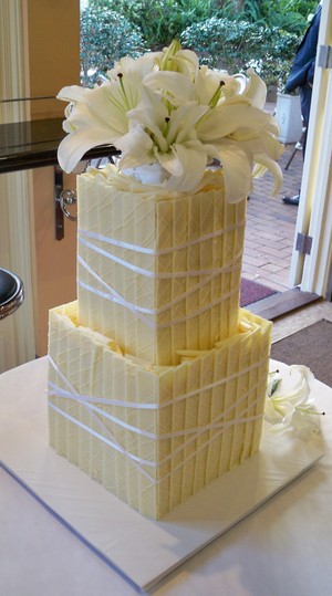 Elisabeths  cakes Pic 2 - white chocolate tower