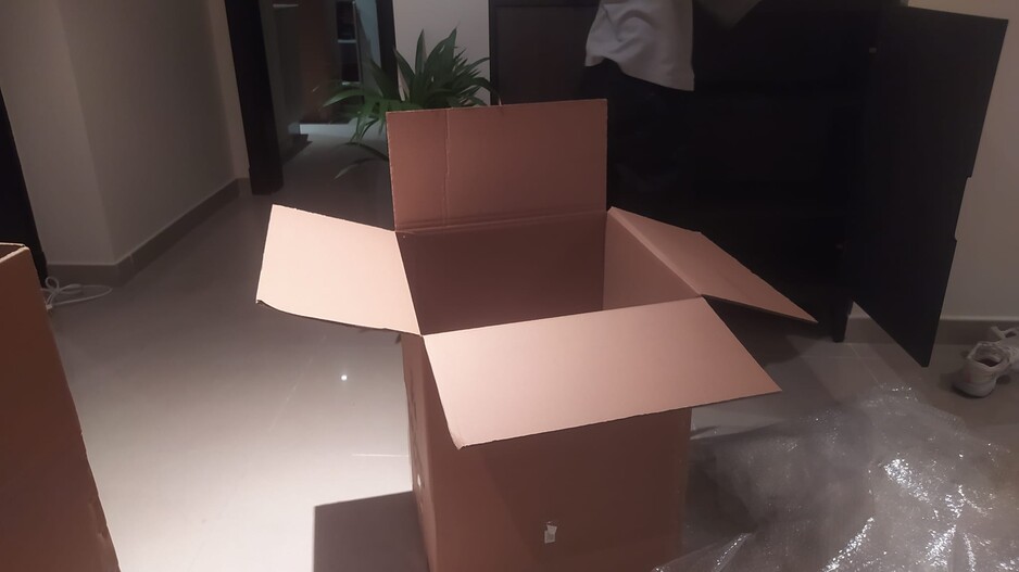 H&M Removalist Pic 1 - box and package