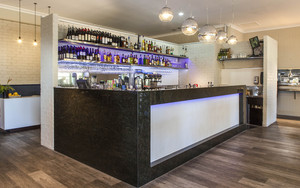 Blue Owl Cafe and Restaurant Pic 4 - Bar