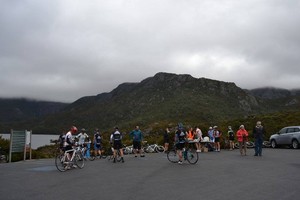 Nic's Cradle Challenge Inc. Pic 2 - Riders at Cradle Mountain 2015