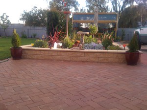 DIRECT PAVING Pic 3 - Grande blocks colour Sunstone