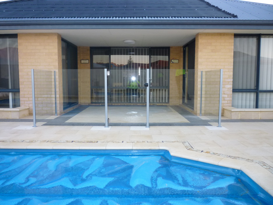 Phoenix Fencing & fabrication Pic 1 - Glass Pool Fence