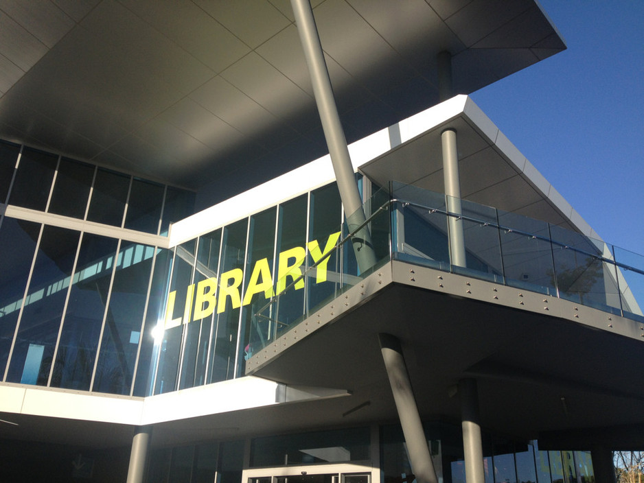 Elanora Branch Library Pic 1 - Elanora Library