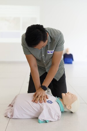 Survivor Training Pic 5 - CPR course Sutherland Shire