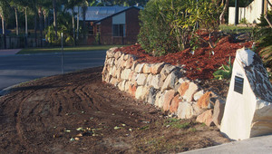 MEC Builders Pic 3 - Garden Rock Walls