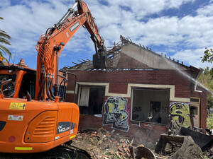 Red Brick Demolition Melbourne Pic 2 - home demolition Melbourne