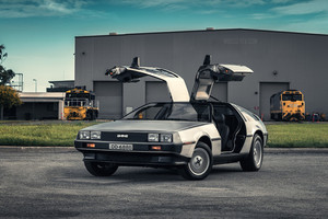 Automotive, Portrait, Fashion and Landscape Photographer Pic 2 - Automotive DeLorean DMC12