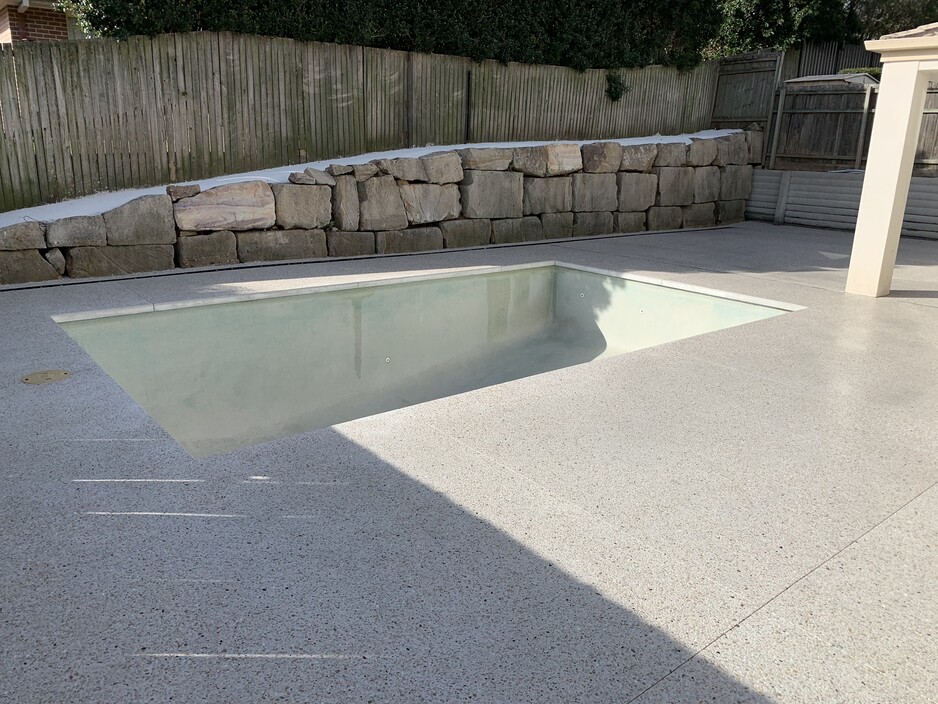 Benjamin Sanderson Concrete Constructions Pic 1 - Seamless Pool Surround