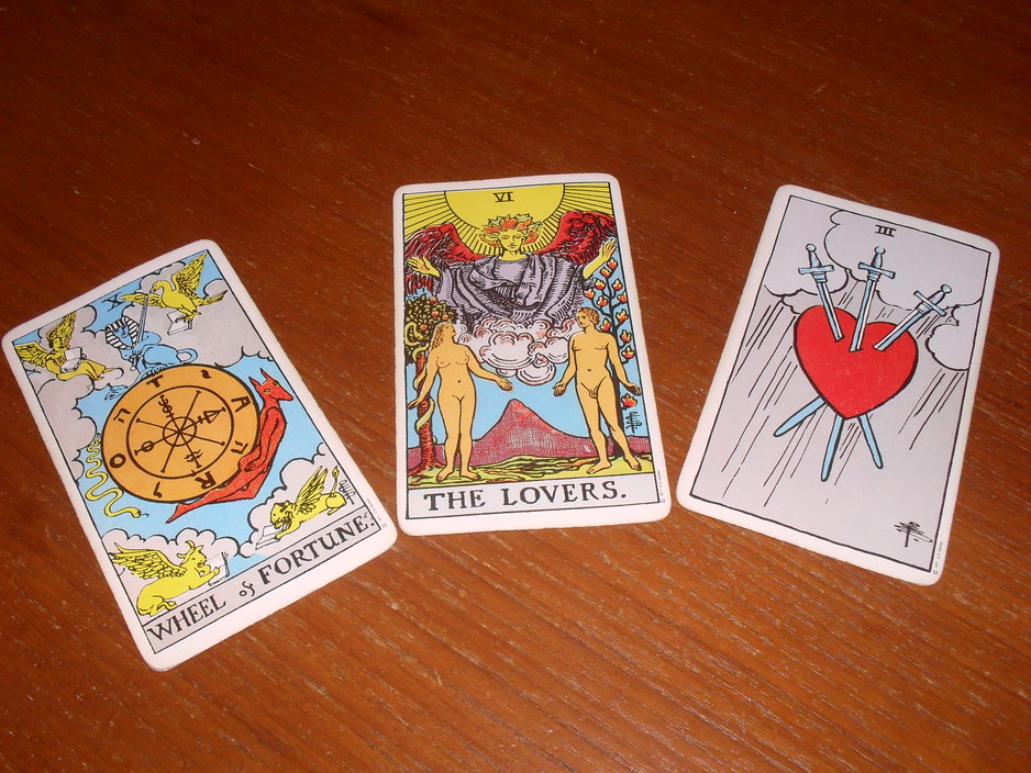 Tarot psychic card readings Pic 2