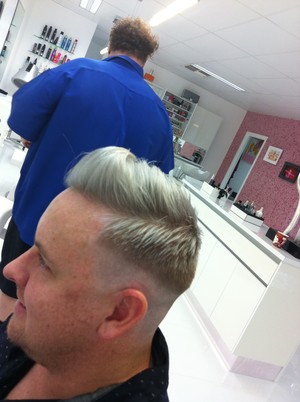 Edge Hill Hairdressers Pic 2 - guys cool blends