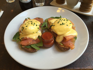 Two Good Eggs Pic 2 - Eggs benedict