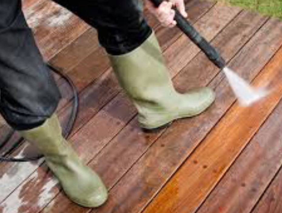 Pats House washing Pic 1 - Pressure washing decks