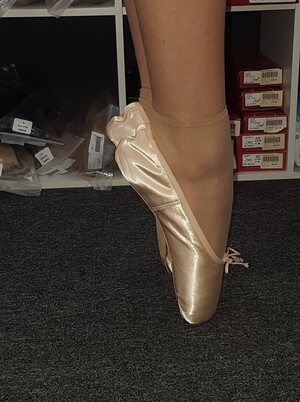 Dynamic Dance Wear Pic 5 - Dynamic Dancewear professional experienced pointe shoe fittings