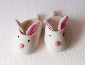 Tiny Jollies Sugarcraft by TR3Js Pic 3 - 1 pair Baby Rabbit Slippers Colour White and pink Size Approx 7cmx45cm