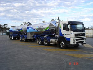 Calgraphics (Australasia) Pty Ltd Pic 3 - tanker branding