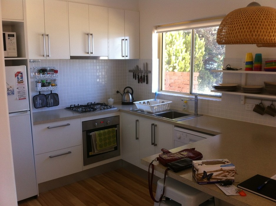 Lease Clean Expert Pic 1 - 090215job bb apartment esplanade Henley Beach Adelaide SA