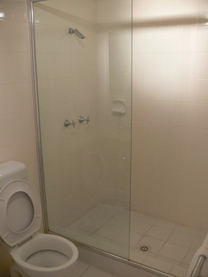 Resurfacing Sydney Pic 2 - Shower Before