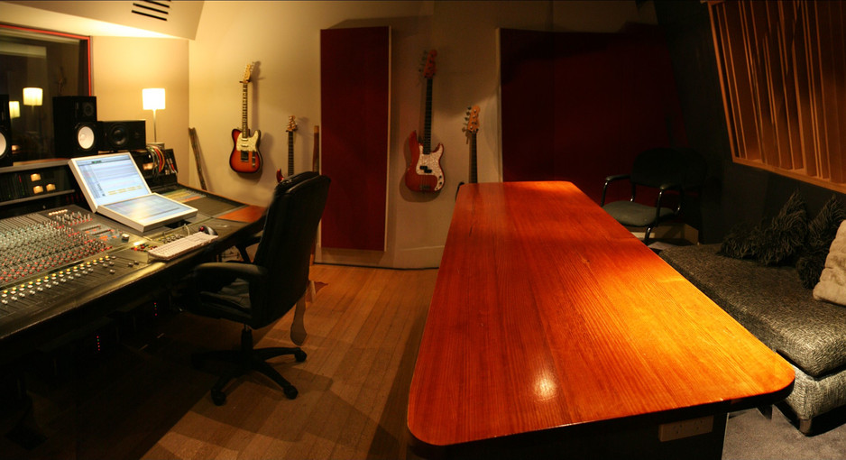 The Base Recording Studios Pic 1 - Amek G2520 Analogue Console in Studio 1