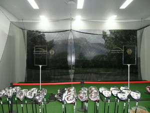 Drummond Golf Townsville Pic 2 - TRY BEFORE YOU BUY IN ONE OF OUR 2 HITTING BAYS