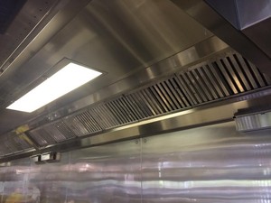 Spotless Range Hood and Duct Pic 4