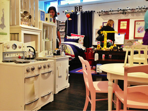 Pottery Barn Pic 4 - Pottery Barn Kids Kitchen Play