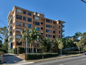 Blue Property Services Pic 2 - Apartment Complex cleaning and maintenance in West End