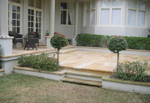 Landscape Pave Pic 3 - sawnstone paved area