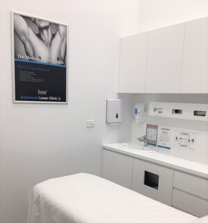 Advanced Laser Clinic Pic 4 - Treatment Room