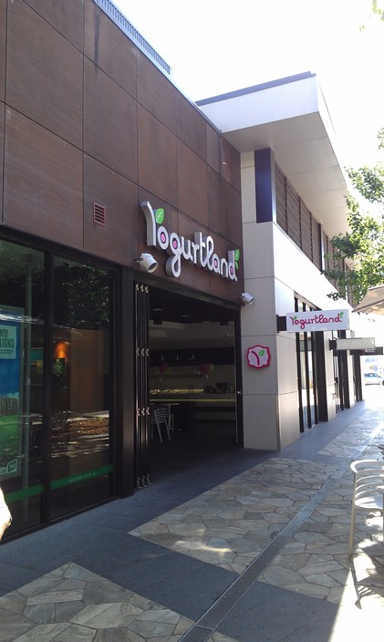 Yoghurtland Pic 2 - Yoghurt land outside Tuggerah Westfield