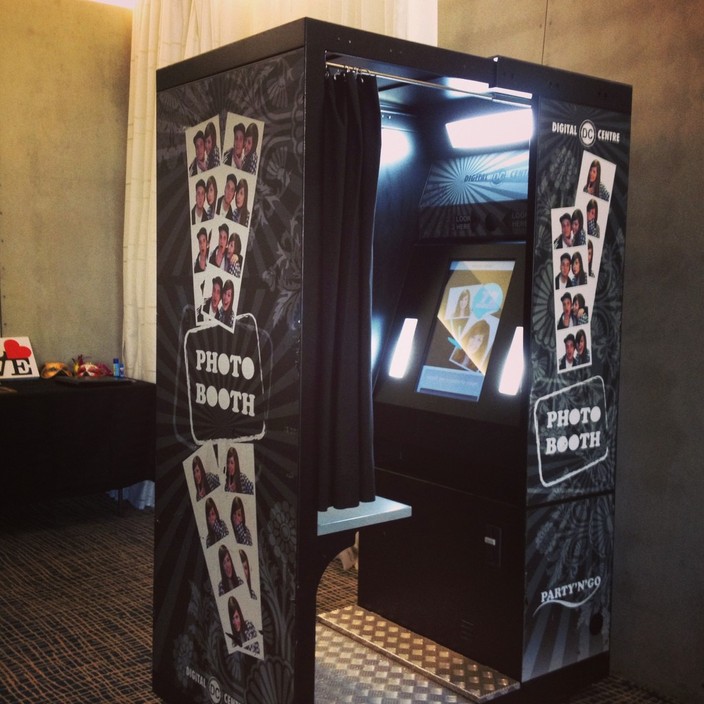 Funky Photobooth Hire in Melbourne, VIC, Party & Event Planning - TrueLocal