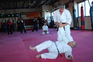 Outer Eastern Martial Arts Pic 5 - Self Defence against a weapon